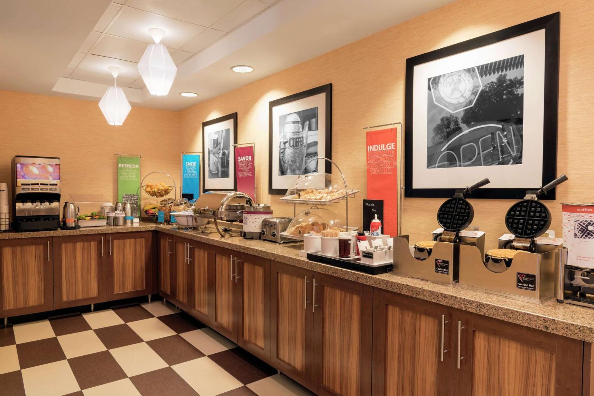 Hampton Joliet/i-80 Hotel
