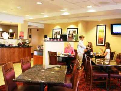 Hampton Joliet/i-80 Hotel