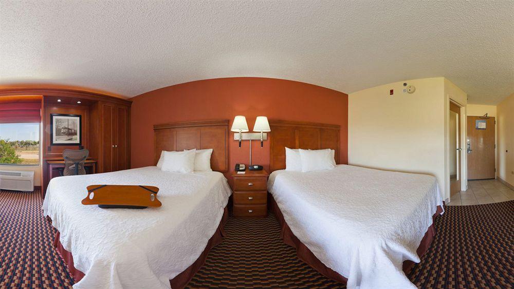 Hampton Joliet/i-80 Hotel 3*