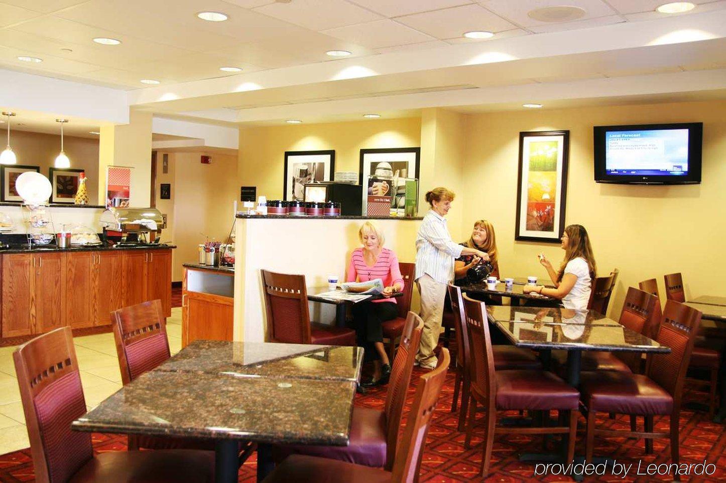 Hampton Joliet/i-80 Hotel