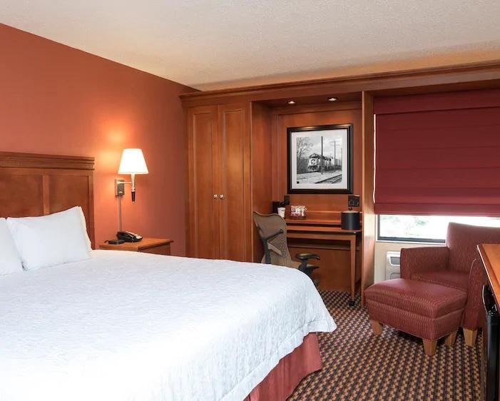 Hampton Joliet/i-80 Hotel