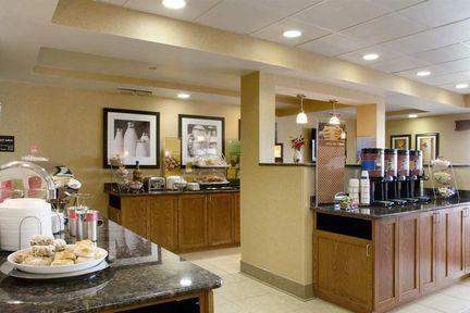 Hampton Joliet/i-80 Hotel 3*