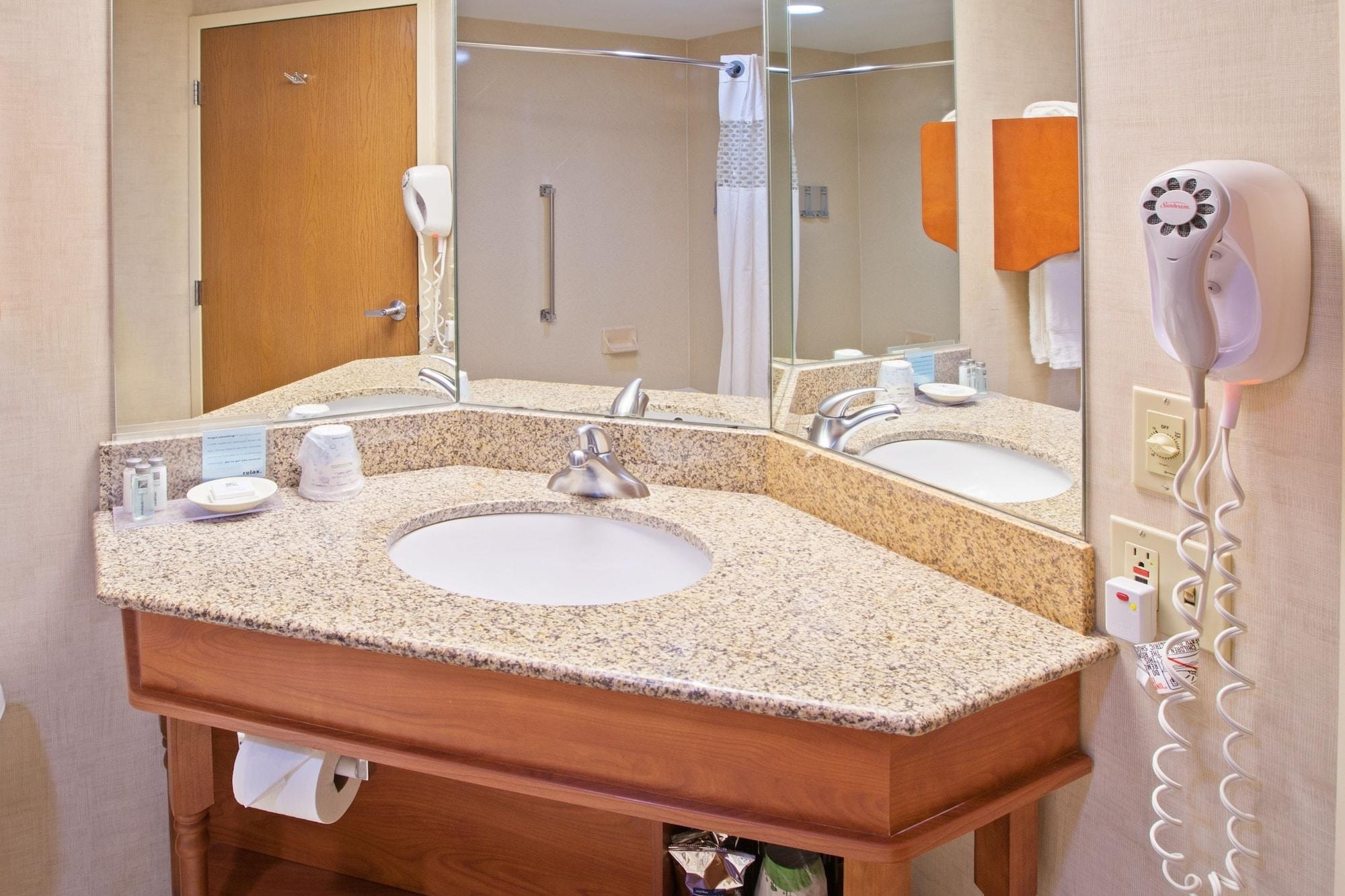 Hampton Joliet/i-80 Hotel